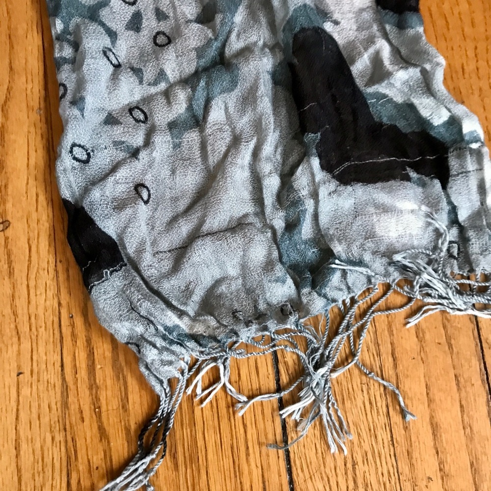 Patterned Scarf - Picture 2 of 2